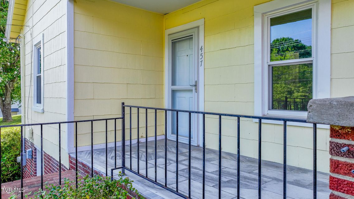 Photo #2: 457 Bernard Avenue
