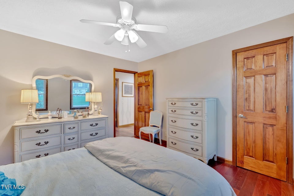 Photo #24: 115 Countryshire Court