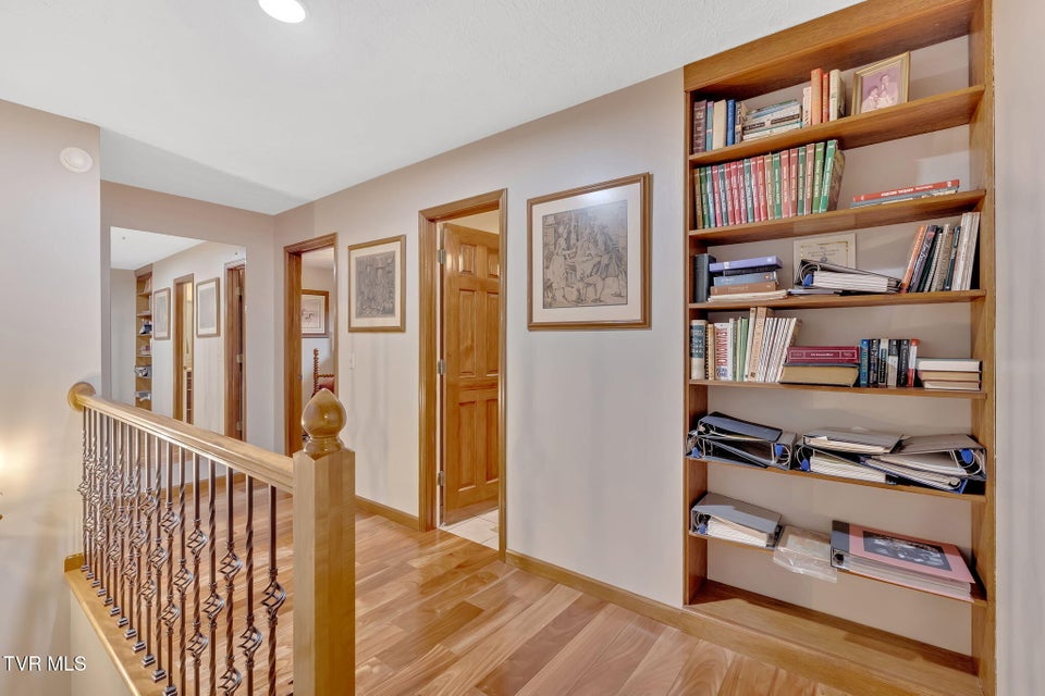 Photo #25: 115 Countryshire Court