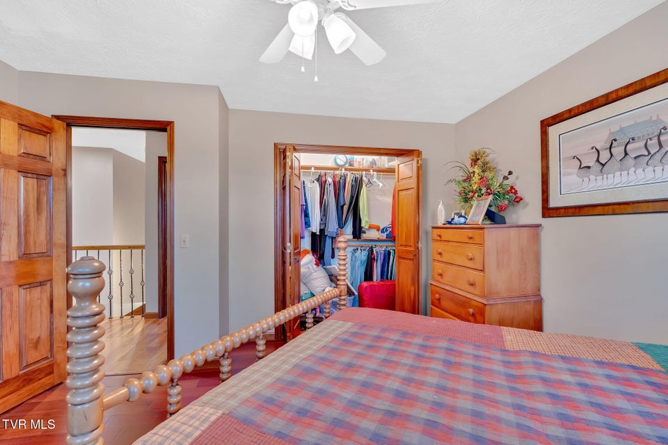 Photo #27: 115 Countryshire Court