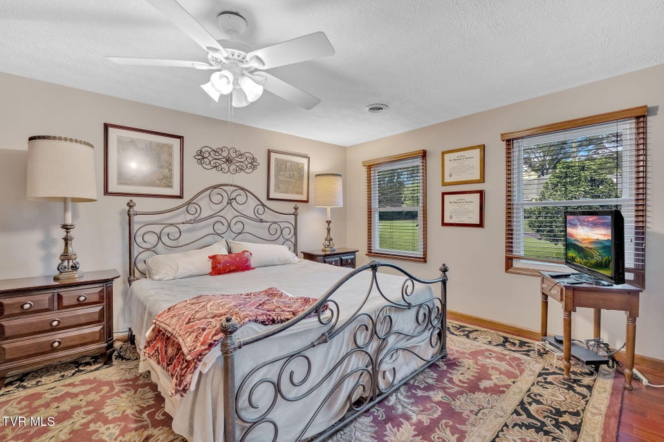 Photo #15: 115 Countryshire Court