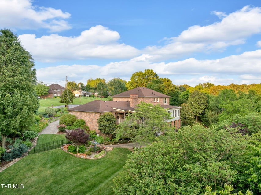 Photo #33: 115 Countryshire Court