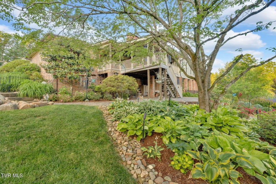 Photo #52: 115 Countryshire Court