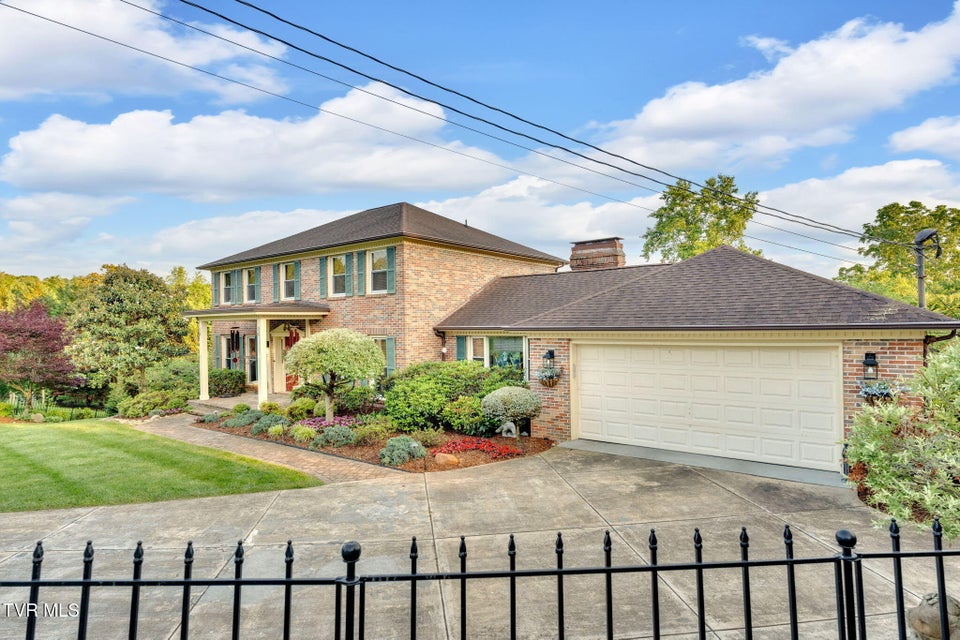 Photo #55: 115 Countryshire Court