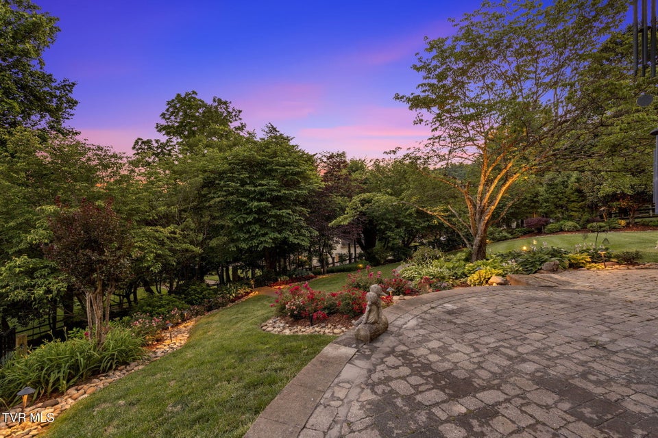 Photo #58: 115 Countryshire Court