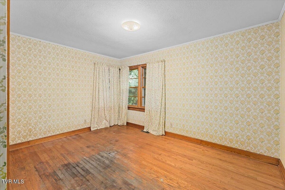 Photo #28: 104 & 106 Hickory Drive