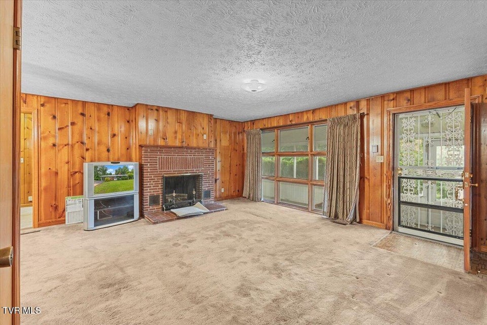 Photo #13: 104 & 106 Hickory Drive