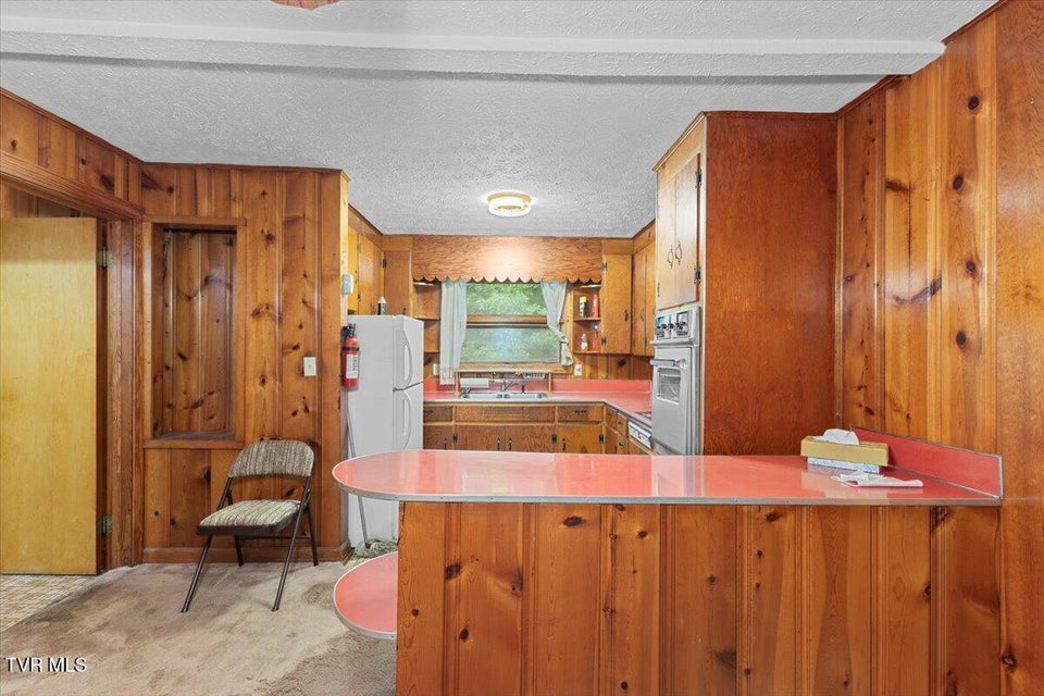 Photo #16: 104 & 106 Hickory Drive