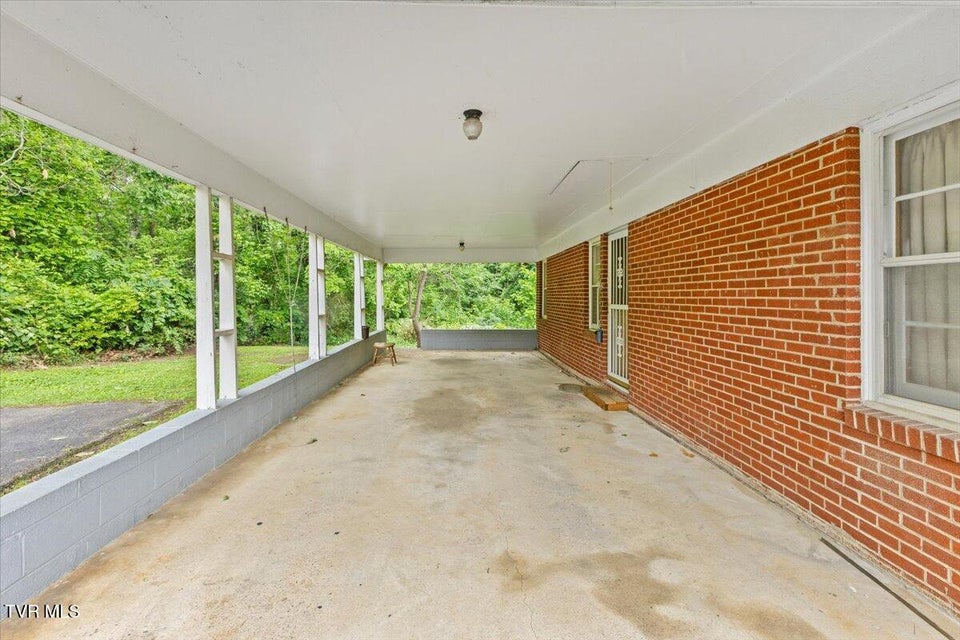 Photo #7: 104 & 106 Hickory Drive