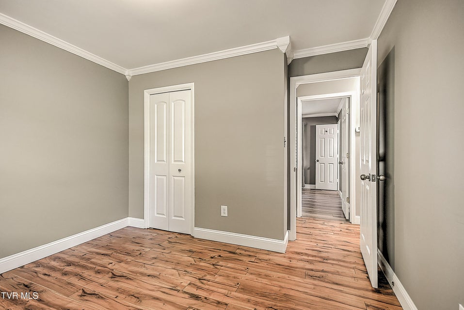 Photo #9: 19577 Greenbriar Drive