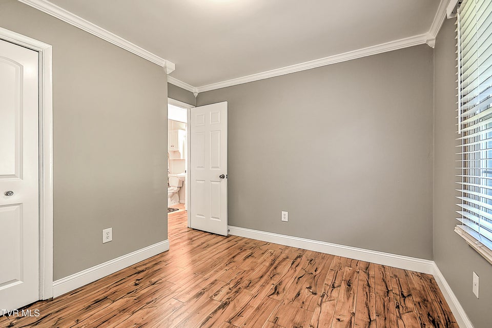 Photo #10: 19577 Greenbriar Drive