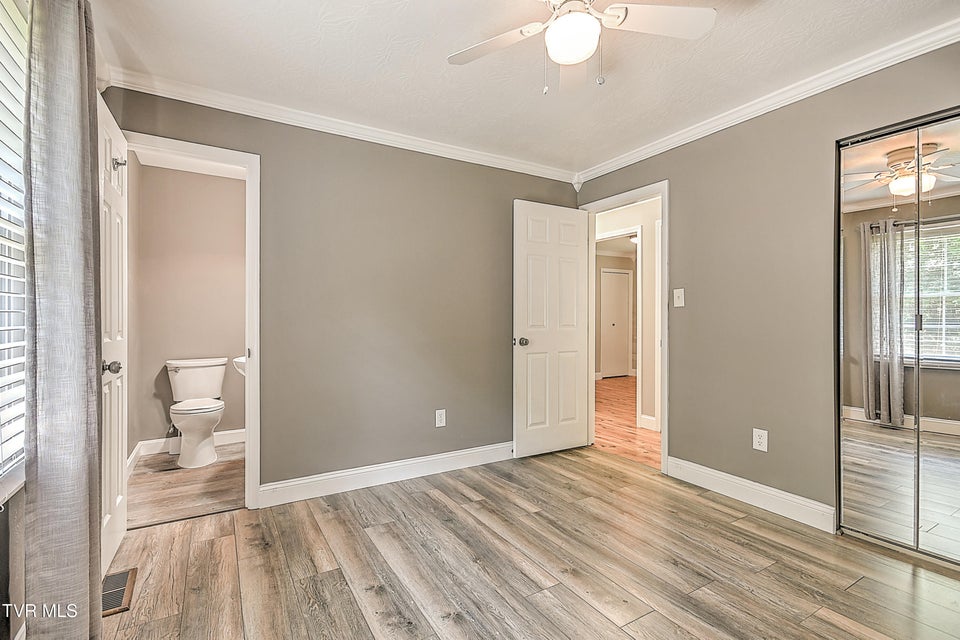 Photo #14: 19577 Greenbriar Drive