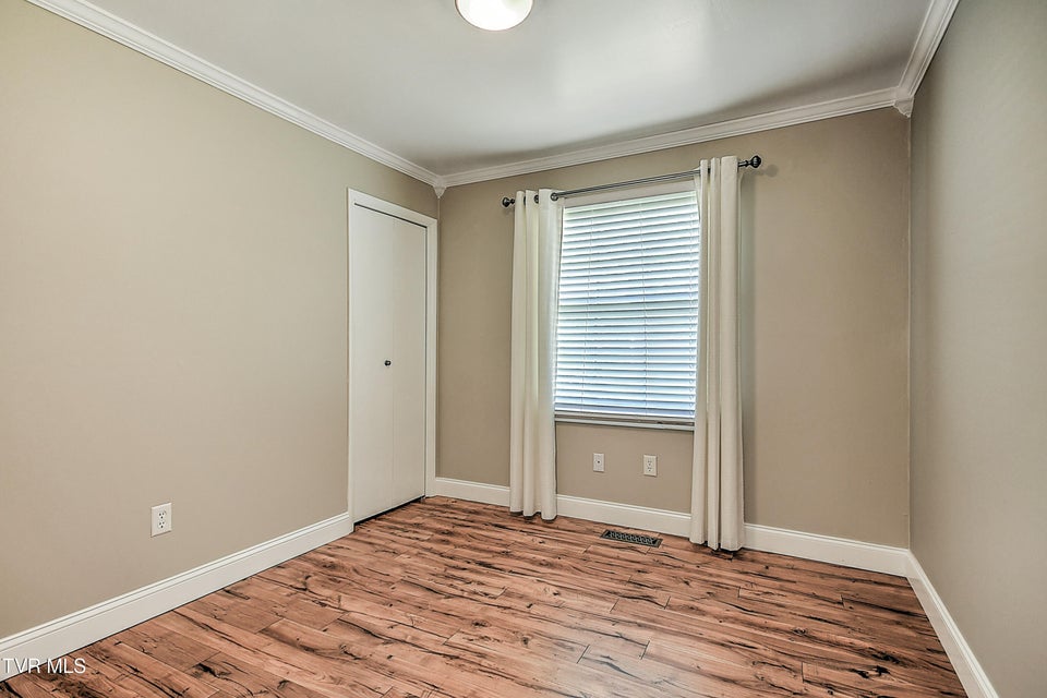 Photo #17: 19577 Greenbriar Drive