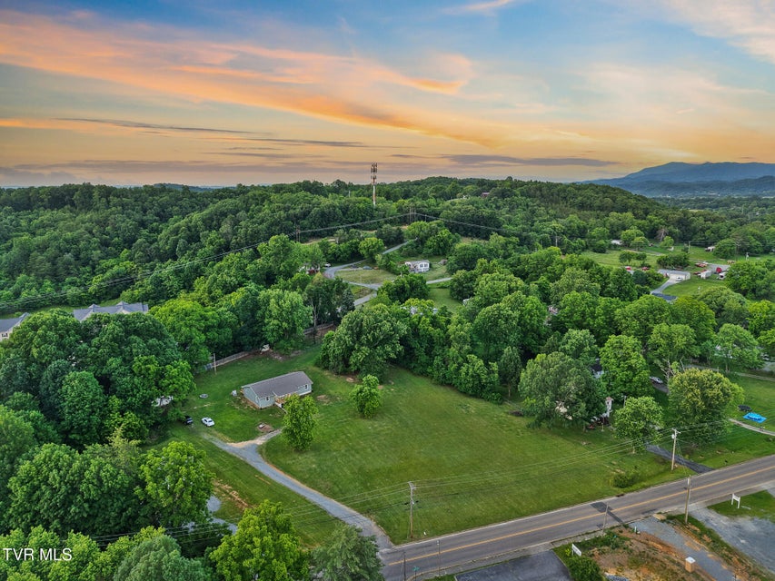 Photo #17: 1318 Lakeview Drive