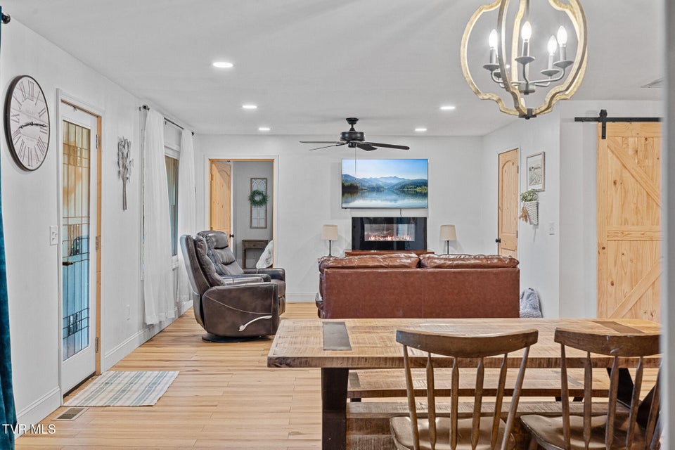 Photo #19: 1318 Lakeview Drive
