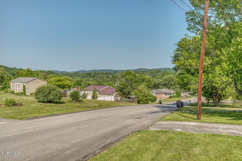 Photo #4: 207 Caldwell Drive
