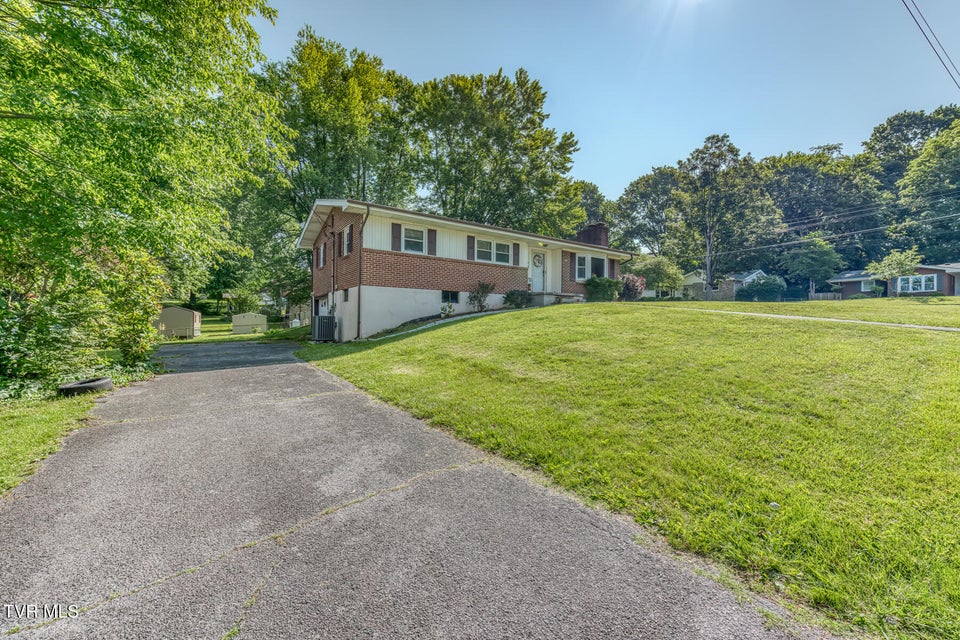 Photo #5: 207 Caldwell Drive