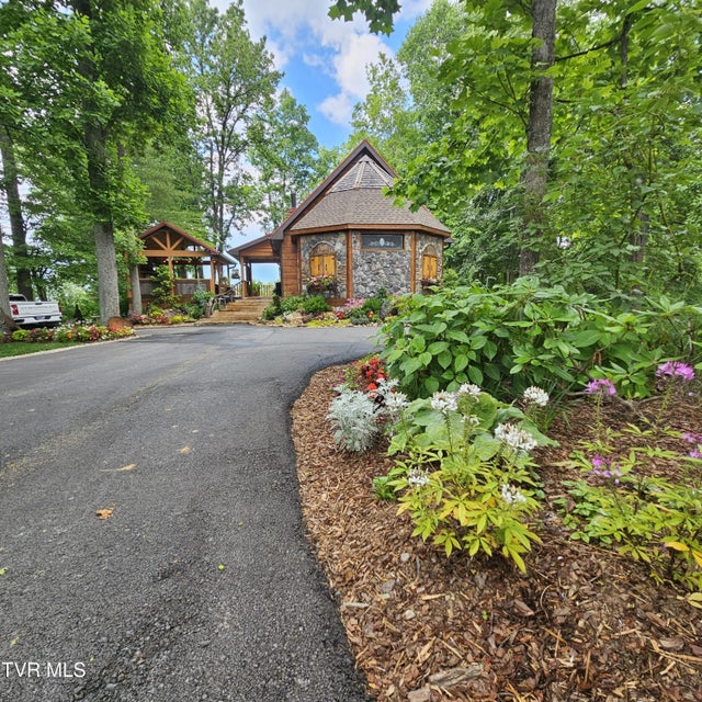 Photo #7: 438 Willow Springs Road