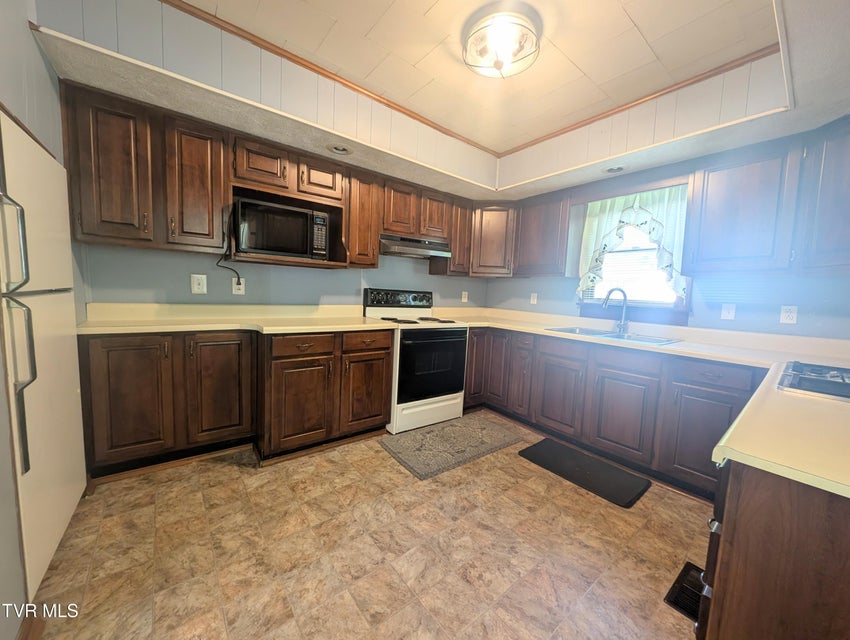 Photo #19: 124 Garmon Sutherland Street