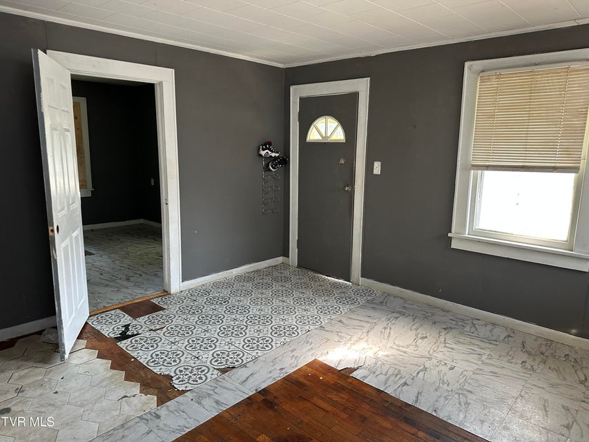Photo #7: 276 Spurgeon Lane