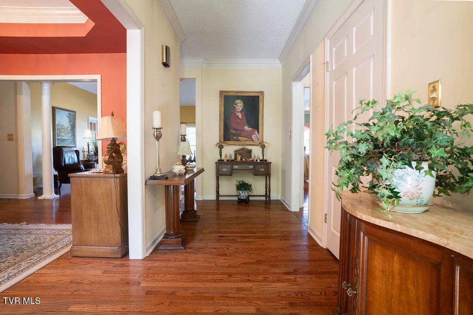 Photo #8: 204 Shadowood Drive