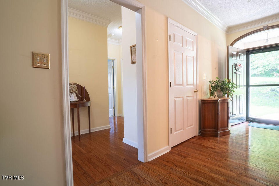 Photo #11: 204 Shadowood Drive
