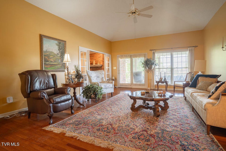 Photo #12: 204 Shadowood Drive