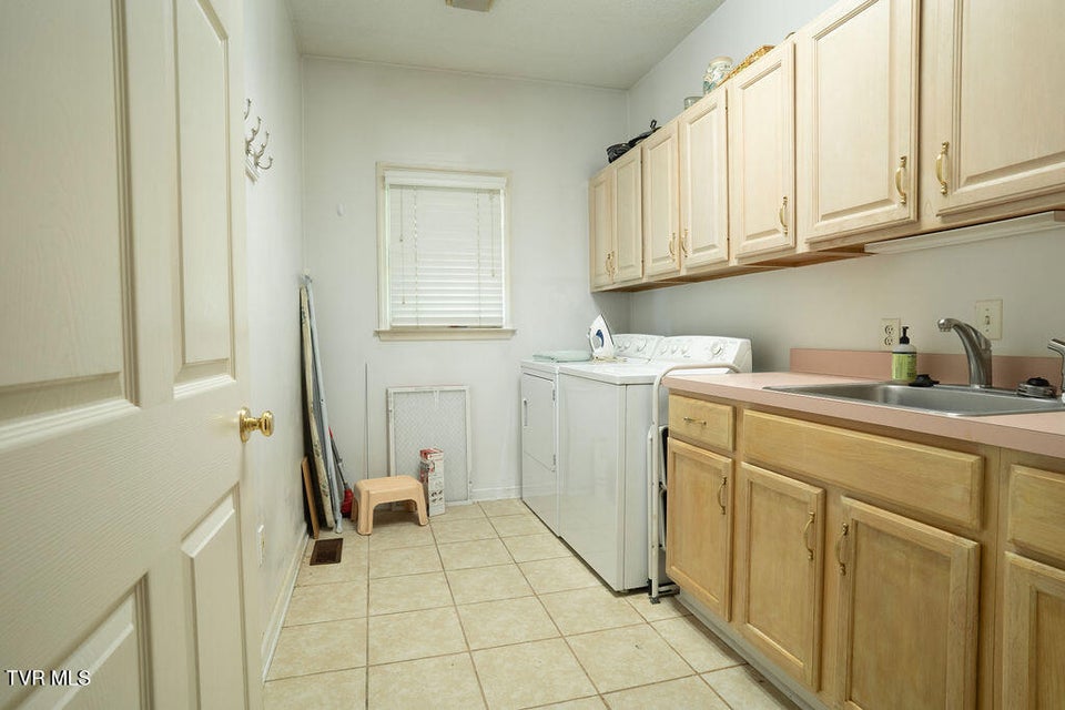 Photo #19: 204 Shadowood Drive