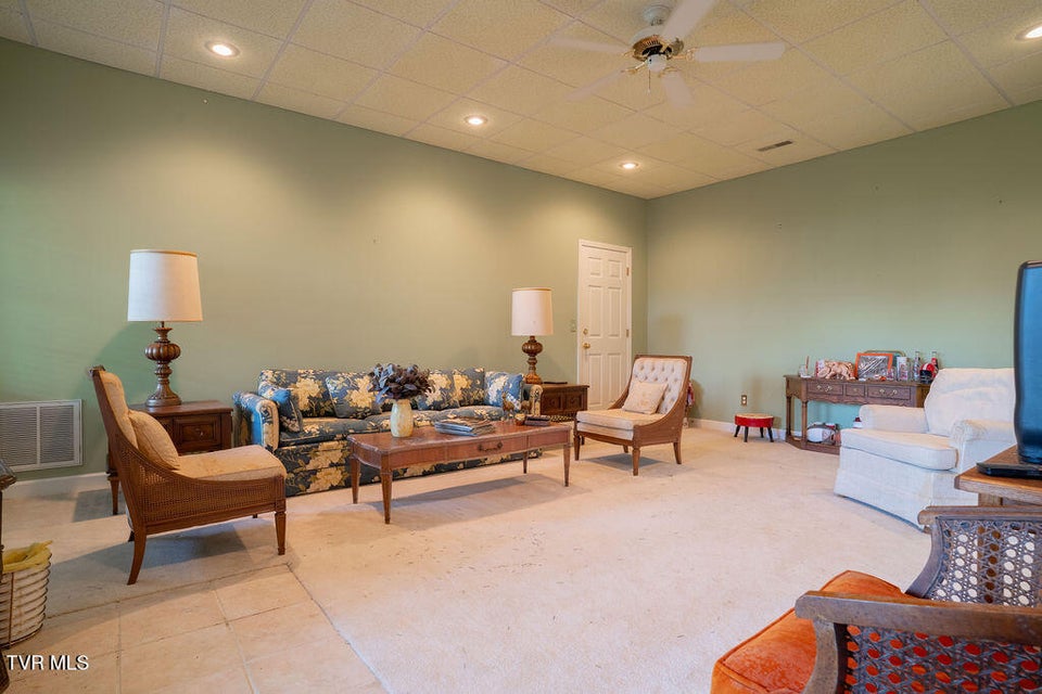 Photo #41: 204 Shadowood Drive