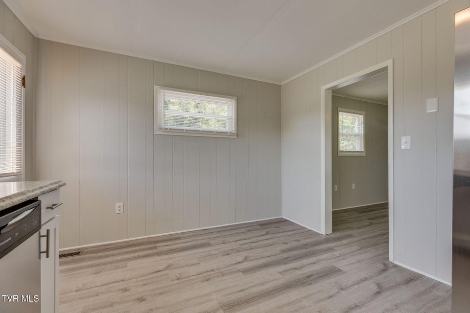 Photo #9: 3909 Bond Drive
