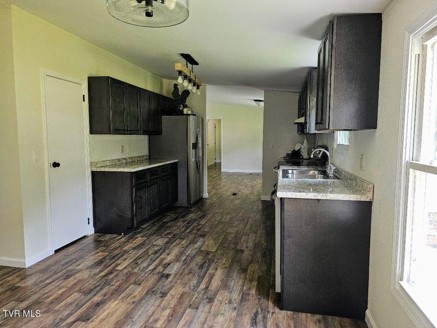 Photo #22: 8929 Gateway Drive