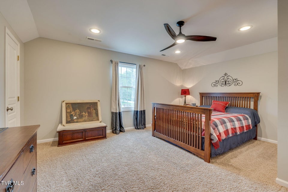 Photo #32: 601 Tomahawk Drive