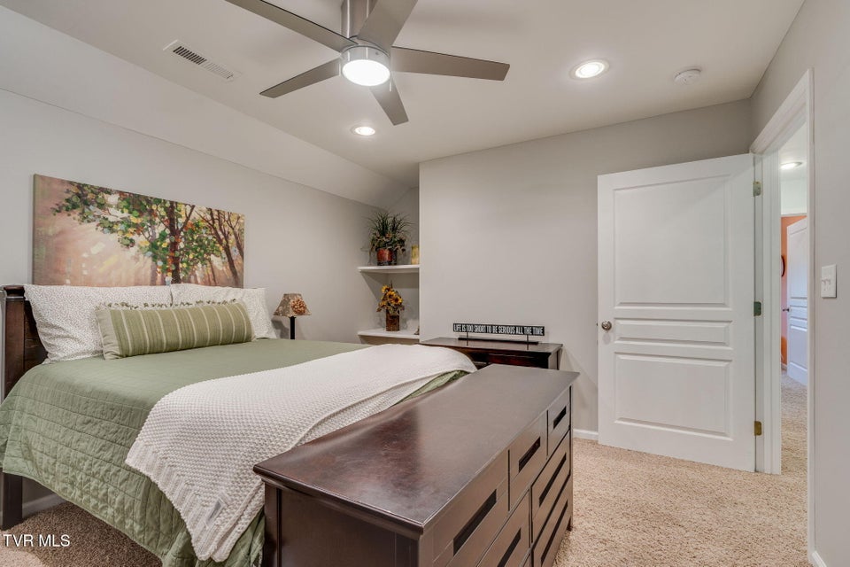 Photo #39: 601 Tomahawk Drive