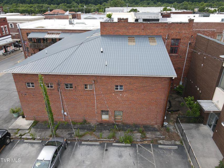Photo #9: 205 Union St