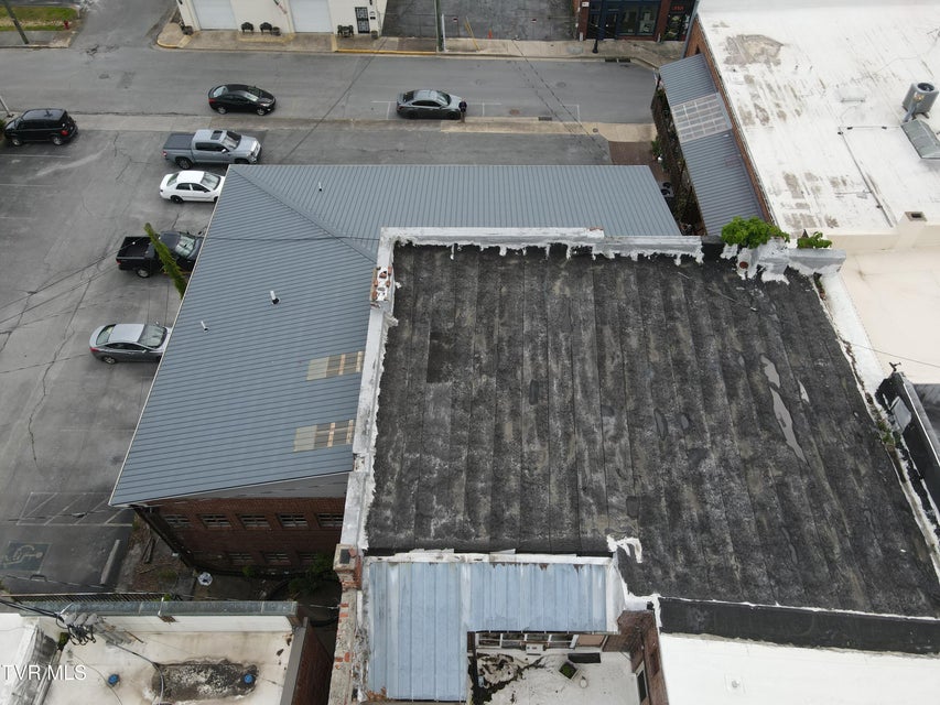 Photo #15: 205 Union St