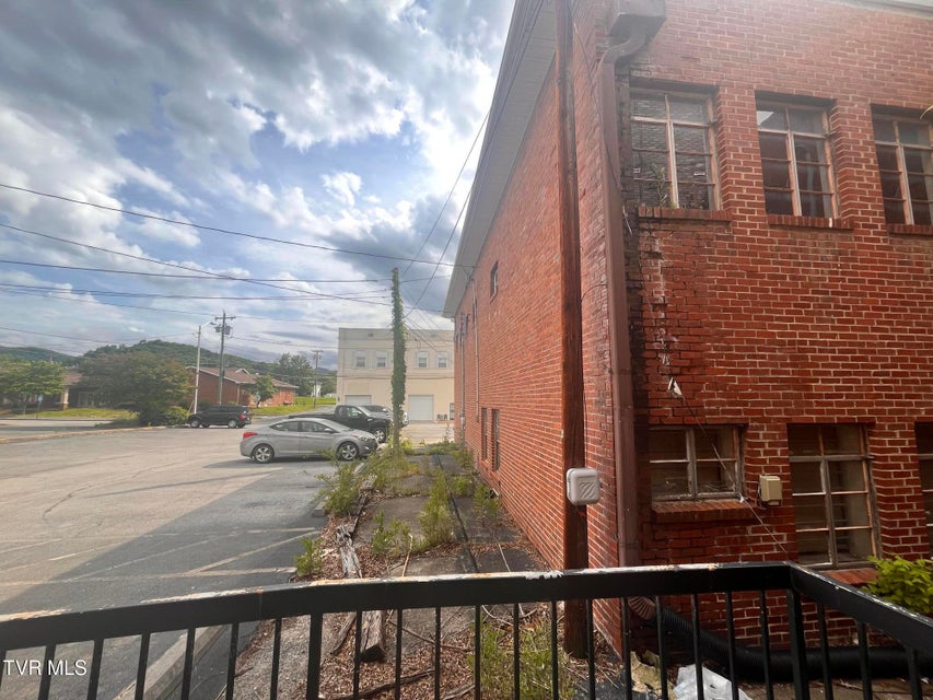 Photo #6: 205 Union St