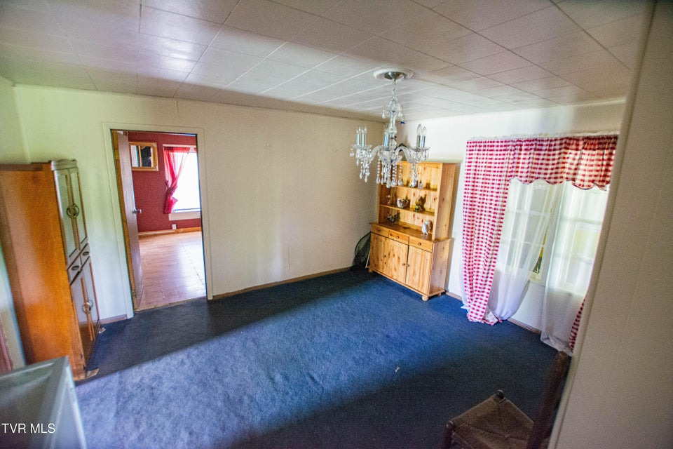 Photo #8: 990 Jefferson Street