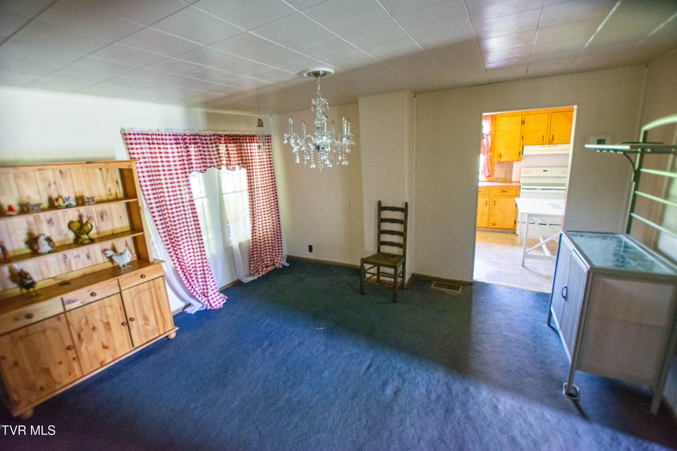 Photo #9: 990 Jefferson Street