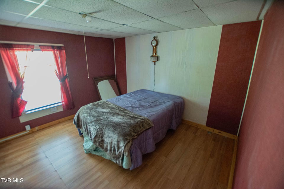 Photo #12: 990 Jefferson Street