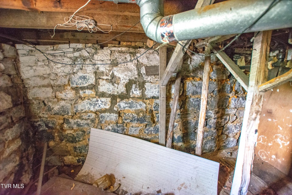 Photo #21: 990 Jefferson Street