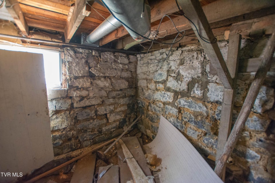Photo #22: 990 Jefferson Street