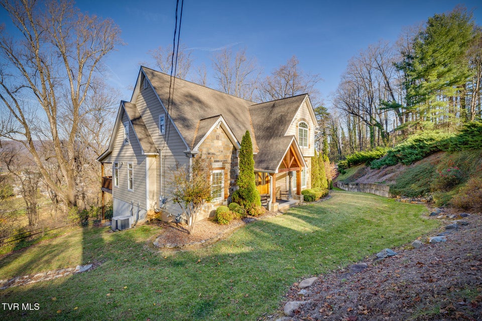 Photo #2: 113 Ridgecrest Drive