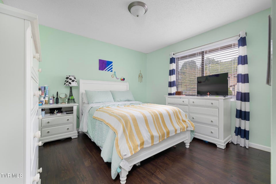 Photo #23: 605 Redstone Dr 