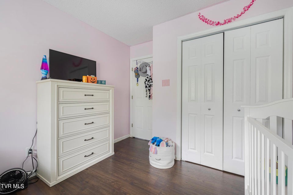 Photo #29: 605 Redstone Dr 