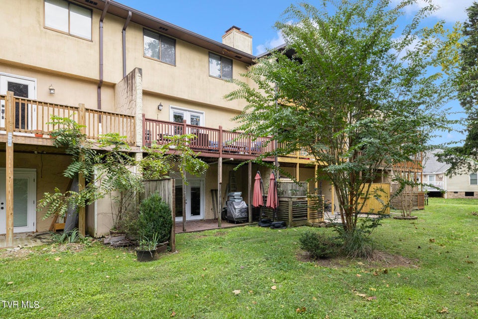 Photo #36: 605 Redstone Dr 