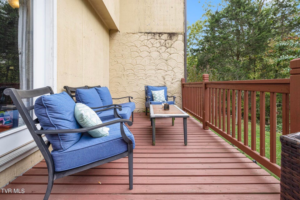 Photo #38: 605 Redstone Dr 