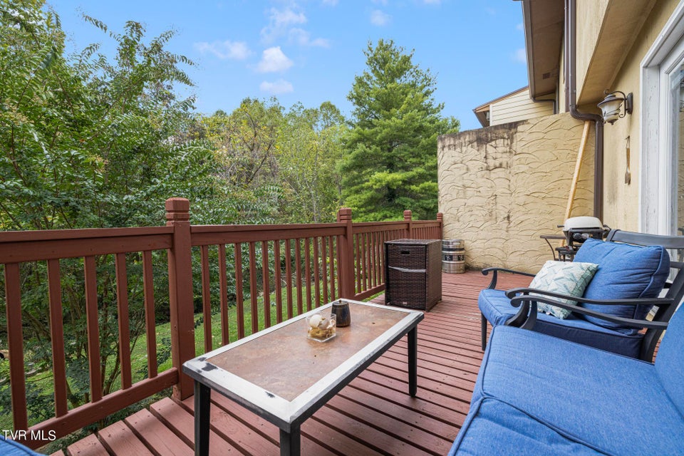 Photo #40: 605 Redstone Dr 