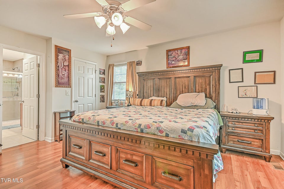 Photo #14: 1495 Fishpond Road