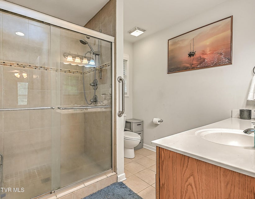Photo #15: 1495 Fishpond Road