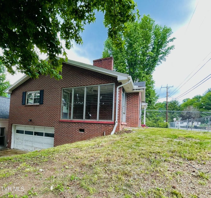 Photo #5: 201 Brown Street